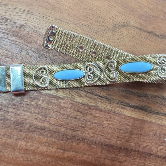 VINTAGE faux Turquoise Goldtone Belt Style Mesh Bracelet - Picture 4 of 7